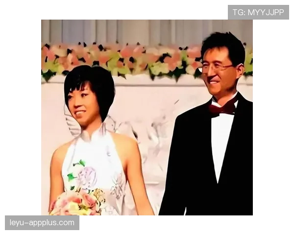 张怡宁去菜市场被拍,手上的名牌包把隔壁大妈看懵了 张怡宁去菜市场被拍,手上的名牌包把隔壁大妈看懵了