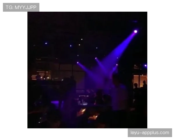 林孝埈训练完直接去夜店蹦迪?这体力分配也太离谱了 林孝埈训练完直接去夜店蹦迪?这体力分配也太离谱了